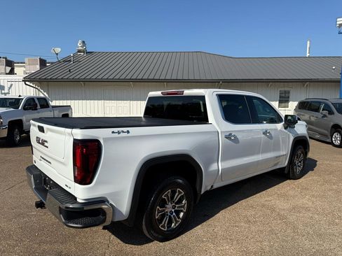 Used 2025 GMC Sierra 1500 SLT image 5