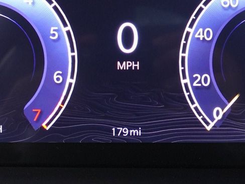 New 2025 Jeep Grand Cherokee Altitude image 16