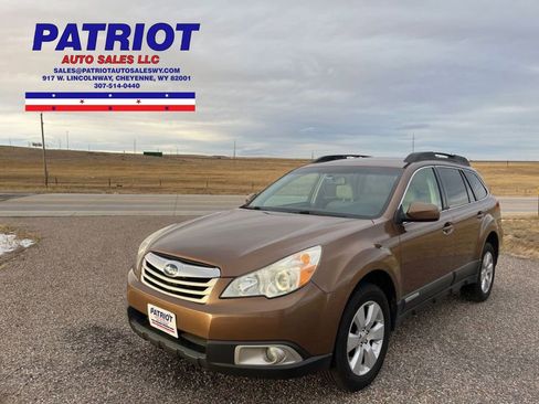 Used 2011 Subaru Outback 2.5i Premium w/ All-Weather Pkg image 1