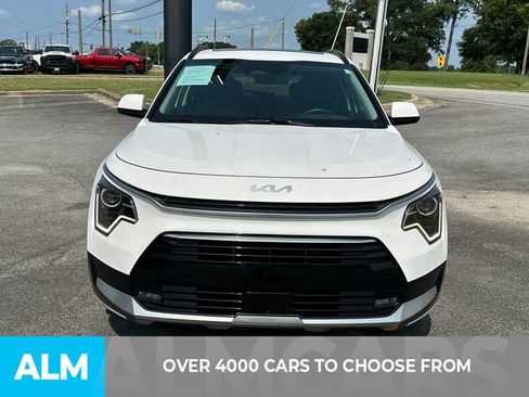 Used 2023 Kia Niro EX Touring FWD image 2