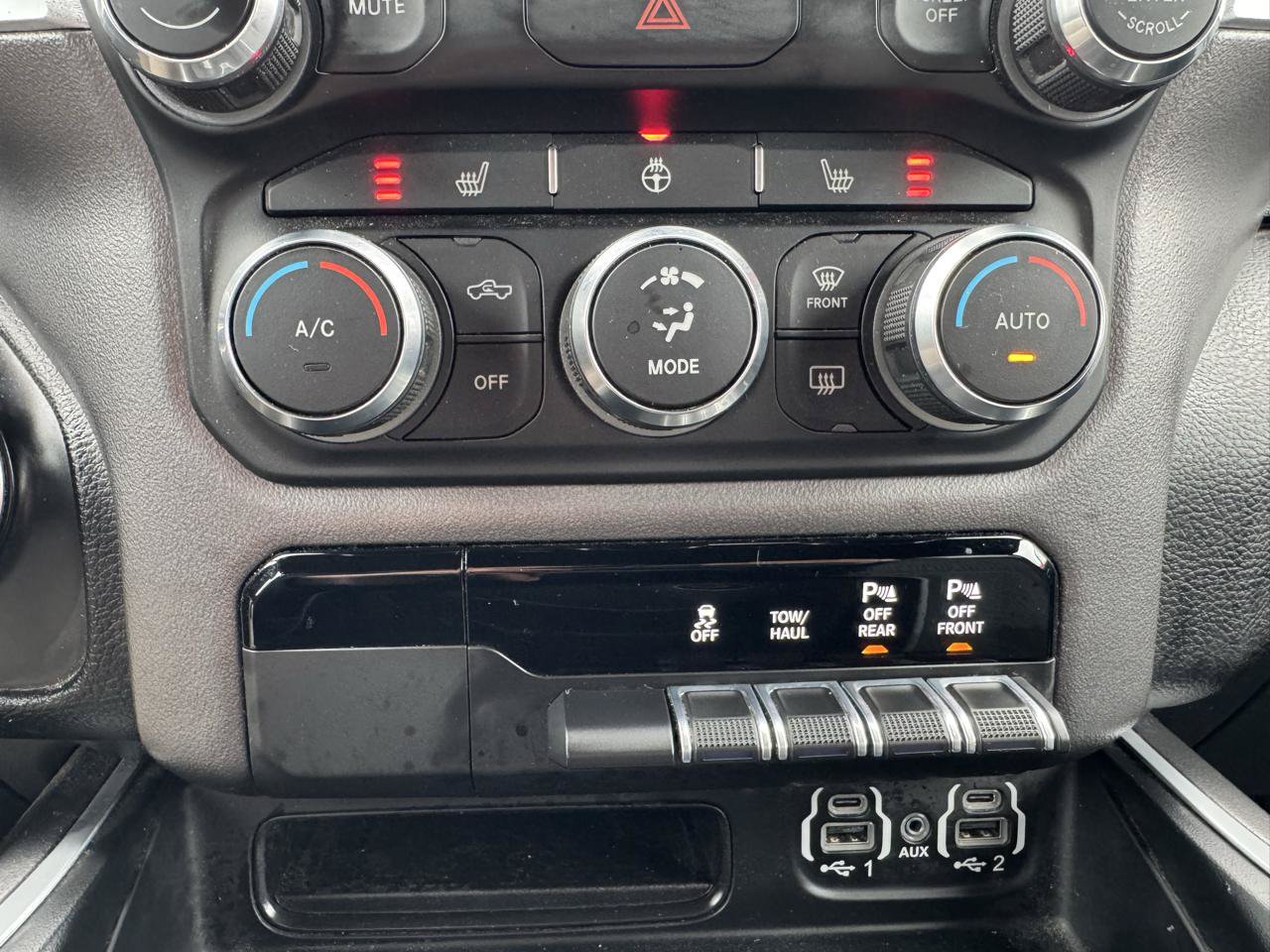 Used 2022 RAM 1500 Big Horn AWD/4WD image 23