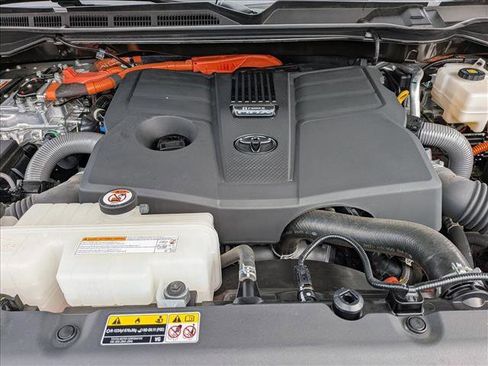 Used 2024 Toyota Tundra Limited image 23