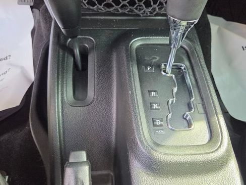 Used 2017 Jeep Wrangler Sport AWD/4WD image 20