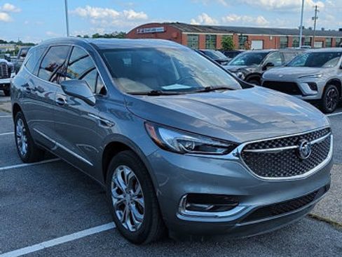 Used 2021 Buick Enclave Avenir w/ Avenir Technology Package AWD/4WD image 3