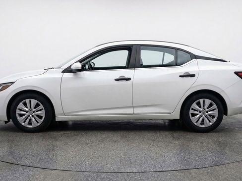 Used 2025 Nissan Sentra S FWD image 4