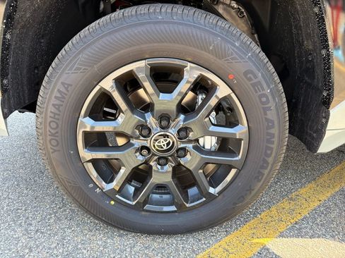 New 2026 Toyota Tundra Platinum AWD/4WD image 38