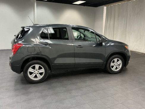 Used 2020 Chevrolet Trax LS w/ Tint and Cruise Package image 6