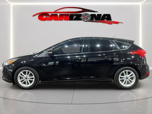 Used 2017 Ford Focus SE image 4