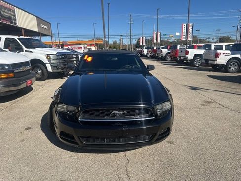 Used 2014 Ford Mustang V6 w/ Equipment Group 102A image 3