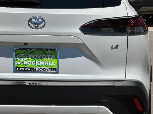 New 2026 Toyota Corolla Cross LE FWD image 6