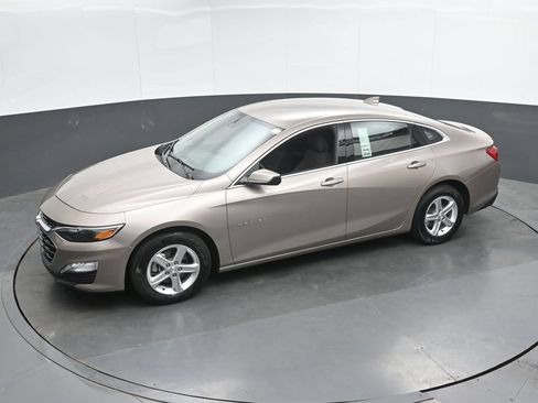 Used 2024 Chevrolet Malibu LT FWD image 37