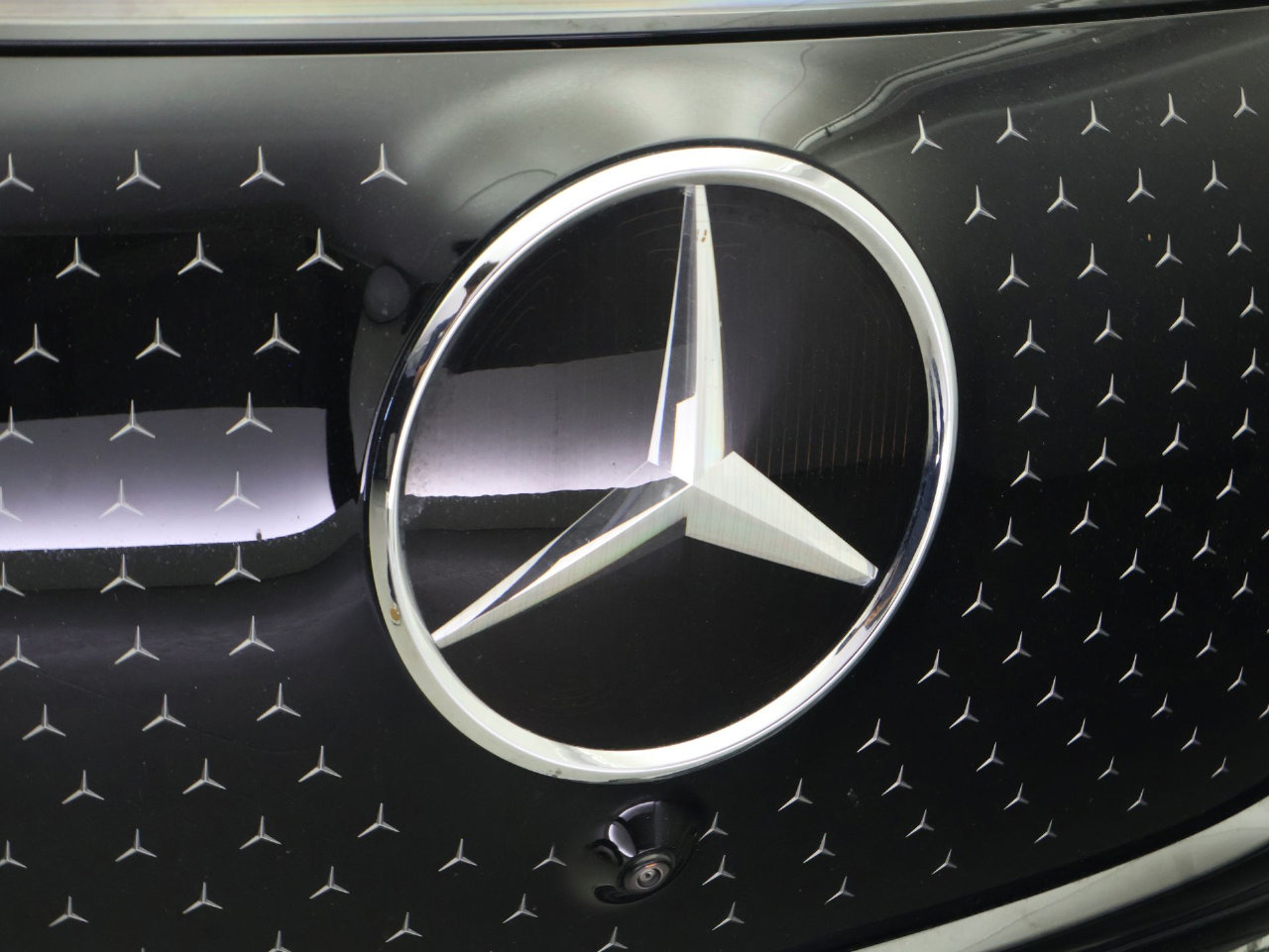 Certified 2023 Mercedes-Benz EQE 500 4MATIC SUV image 26