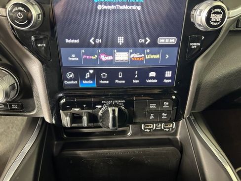 Used 2023 RAM 1500 Laramie image 25