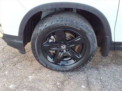 Used 2021 Honda Ridgeline Black Edition image 9
