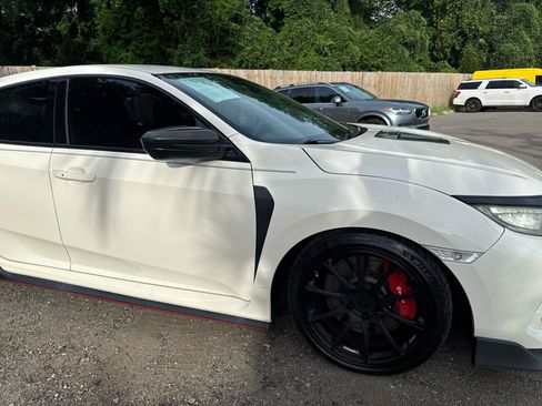 Used 2019 Honda Civic Type R image 34