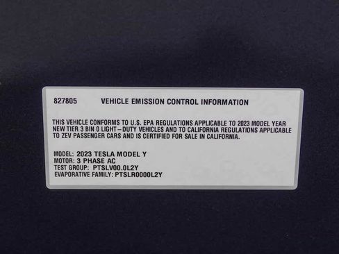 Used 2023 Tesla Model Y Long Range image 27