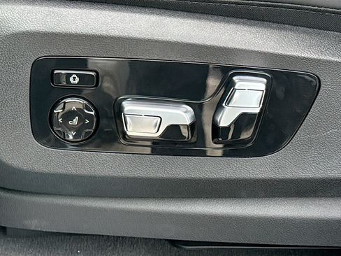 New 2026 BMW X5 xDrive40i w/ M Sport Package AWD/4WD image 25