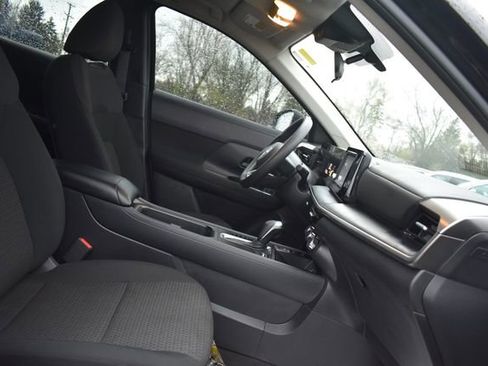 Used 2025 Nissan Kicks S AWD/4WD image 12