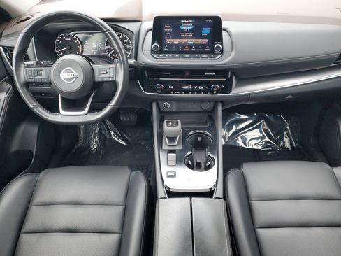 Certified 2021 Nissan Rogue SV w/ Premium Package image 16