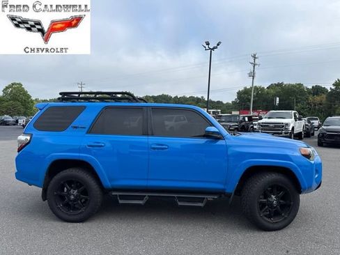 Used 2019 Toyota 4Runner TRD Pro AWD/4WD image 2