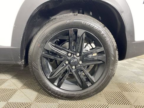 New 2026 Chevrolet Trax ACTIV w/ Sunroof Package image 31