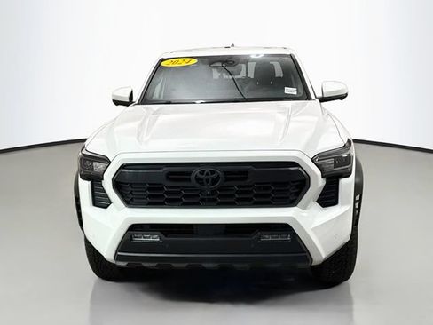 Used 2024 Toyota Tacoma TRD Off-Road w/ TRD Off Road Premium Package AWD/4WD image 2