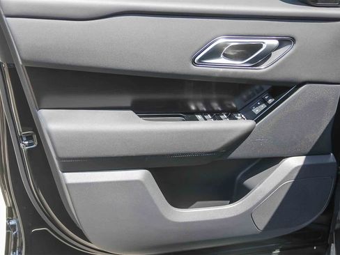 New 2026 Land Rover Range Rover Velar Dynamic SE image 17