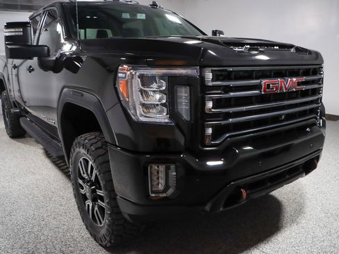 Used 2021 GMC Sierra 2500 AT4 w/ AT4 Preferred Package image 6