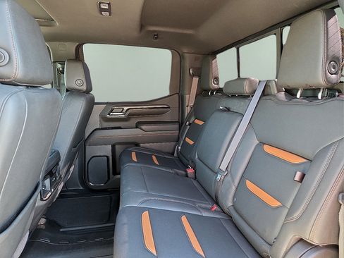 Certified 2022 GMC Sierra 1500 AT4 w/ AT4 Premium Package AWD/4WD image 13