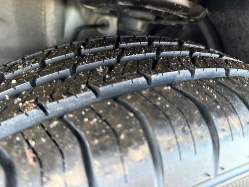 Used 2022 Nissan Murano SV image 34