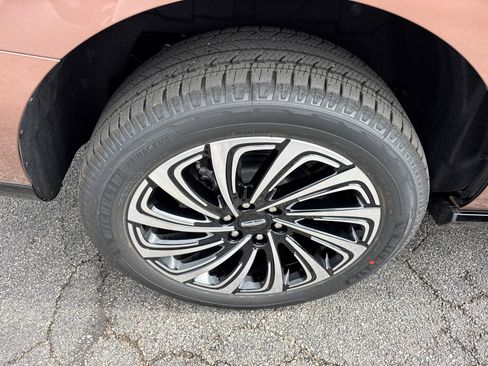 New 2025 Lincoln Navigator L Black Label image 10