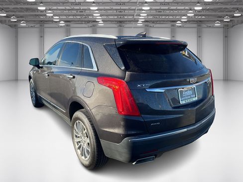 Used 2017 Cadillac XT5 Luxury w/ Driver Awareness Package image 7