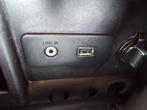 Used 2010 Ford Mustang Coupe RWD image 26