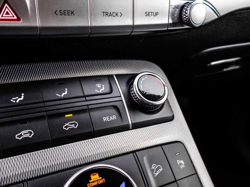 Used 2021 Hyundai Palisade SE w/ Winter Package image 33