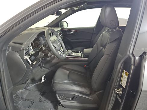 Used 2025 Audi Q8 Premium Plus w/ Premium Plus Package image 10