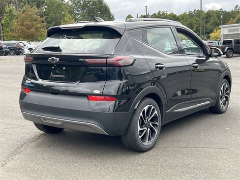 Used 2022 Chevrolet Bolt EUV Premier w/ Sun & Sound Package image 13