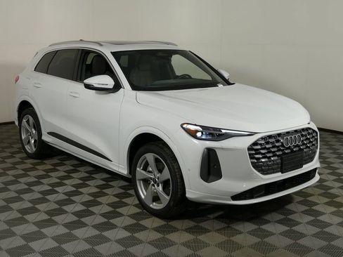 Used 2025 Audi Q5 Premium Plus image 1