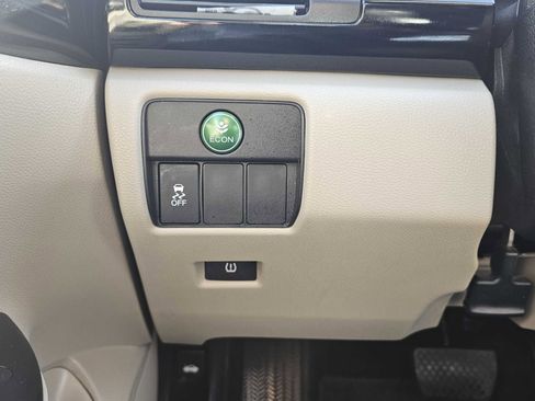 Used 2017 Honda Accord LX image 14