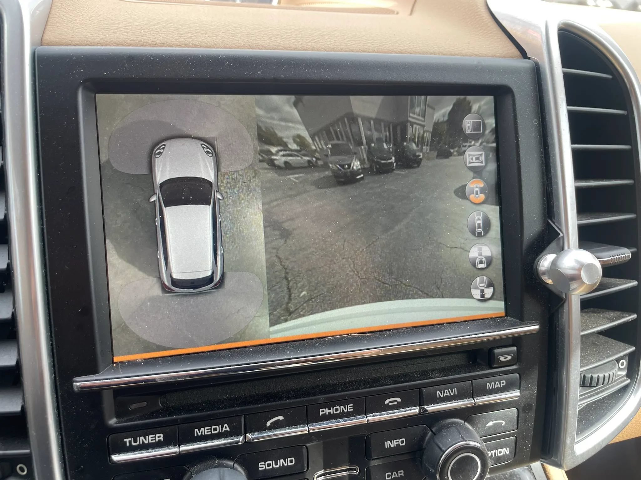 Used 2016 Porsche Cayenne S AWD/4WD image 15