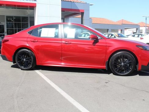 Certified 2026 Toyota Camry SE w/ Convenience Package FWD image 18