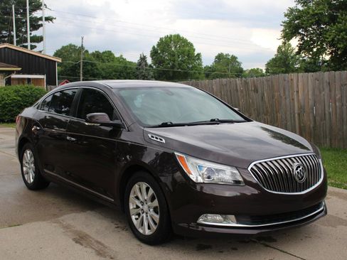 Used 2015 Buick LaCrosse Leather FWD image 2