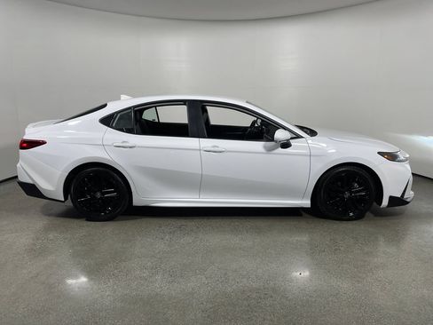 Certified 2025 Toyota Camry SE FWD image 2