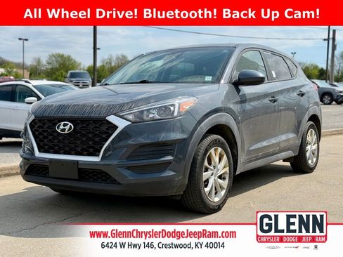 Used 2020 Hyundai Tucson SE image 1