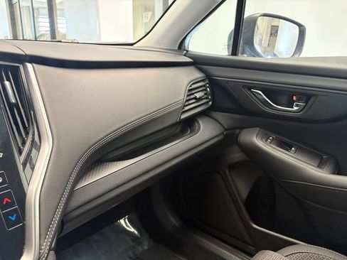 Used 2023 Subaru Outback Premium AWD/4WD image 21