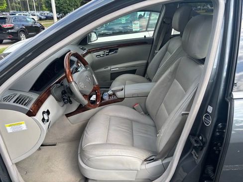 Used 2010 Mercedes-Benz S 550 image 4