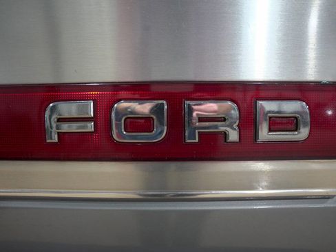 Used 1990 Ford F150 4x4 Regular Cab image 23