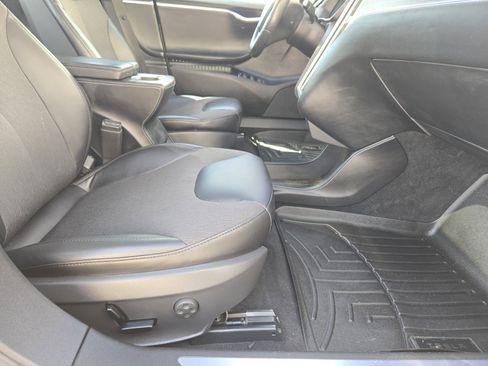 Used 2016 Tesla Model S 70 image 15