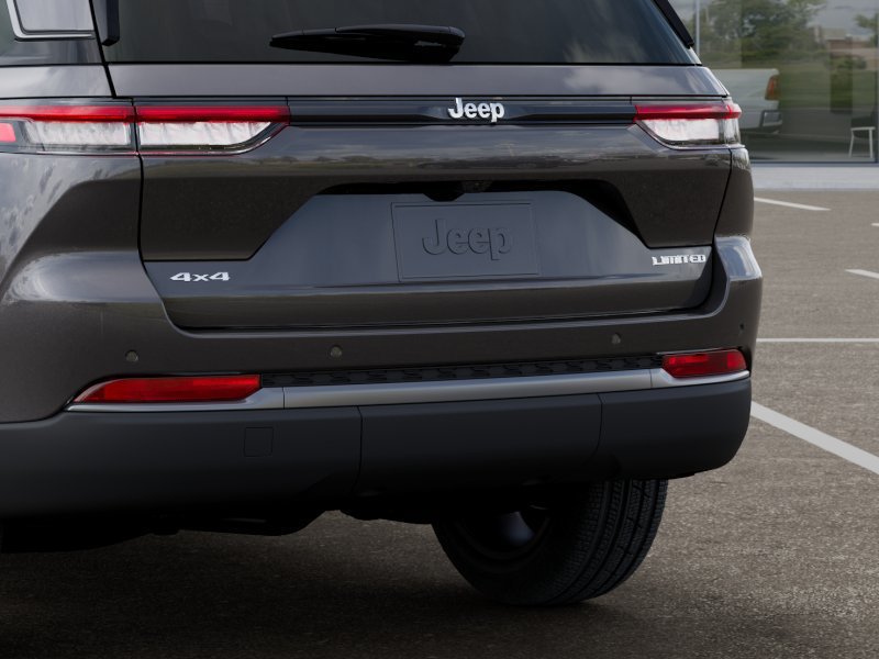 New 2026 Jeep Grand Cherokee Limited w/ Limited Altitude Package AWD/4WD image 13