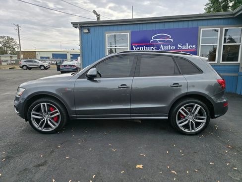 Used 2016 Audi SQ5 Prestige w/ Prestige Package image 2