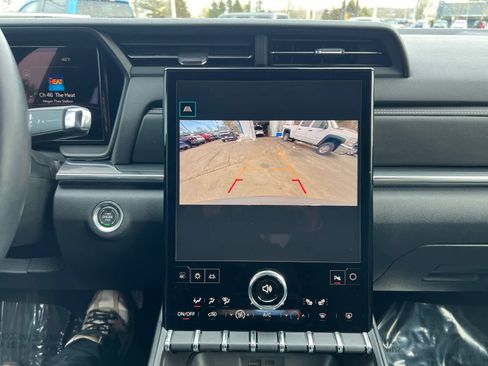 Certified 2025 GMC Terrain Elevation image 28